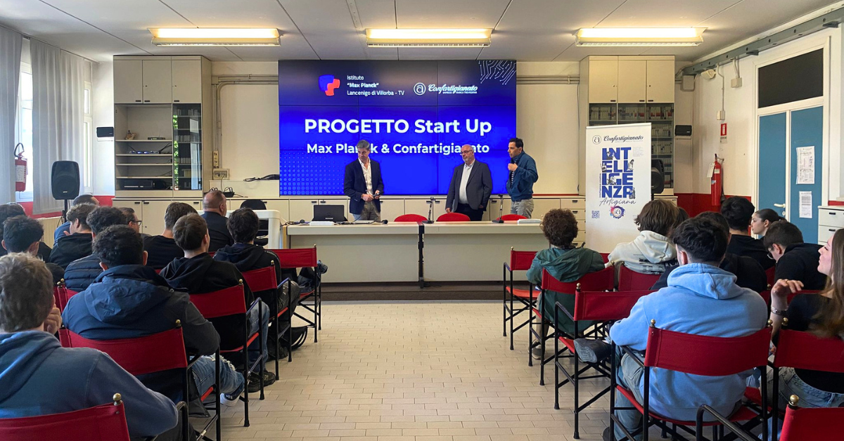 Progetto Startup - AI e Scuola al Max Planck Studenti e relatori durante la presentazione del Progetto Startup al Max Planck di Villorba dedicato alla formazione sugli agenti AI.